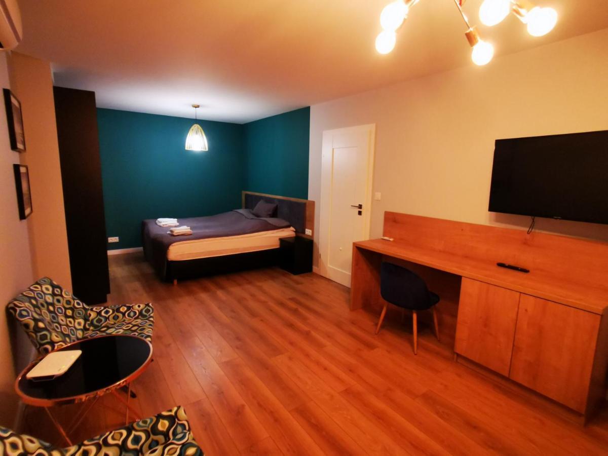 Lesny Apartament Nad Zalewem Kielce Ngoại thất bức ảnh
