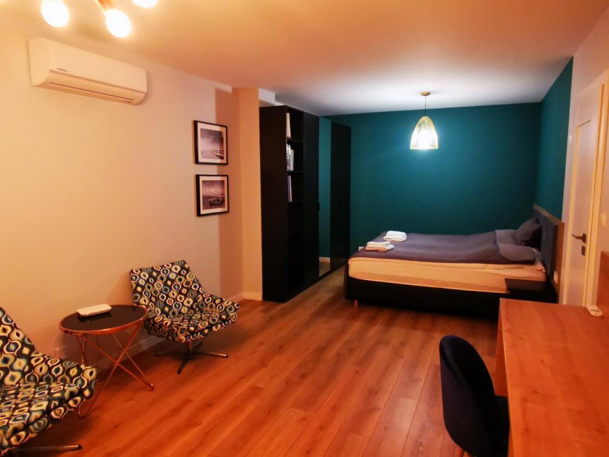 Lesny Apartament Nad Zalewem Kielce Ngoại thất bức ảnh